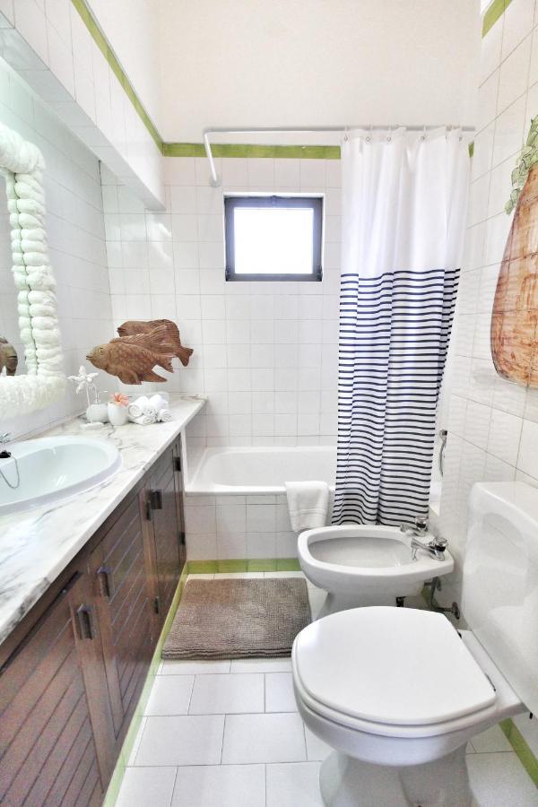 T3 Holiday Cottage Near The Beach | C225 Porches  Exteriör bild